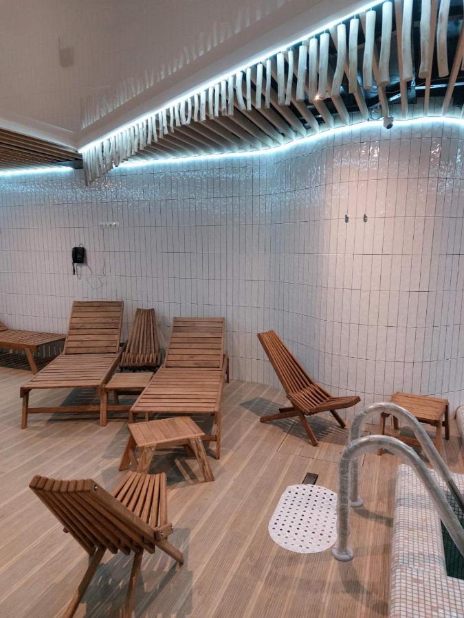 Leon Hotel Lwów Zewnętrze zdjęcie
