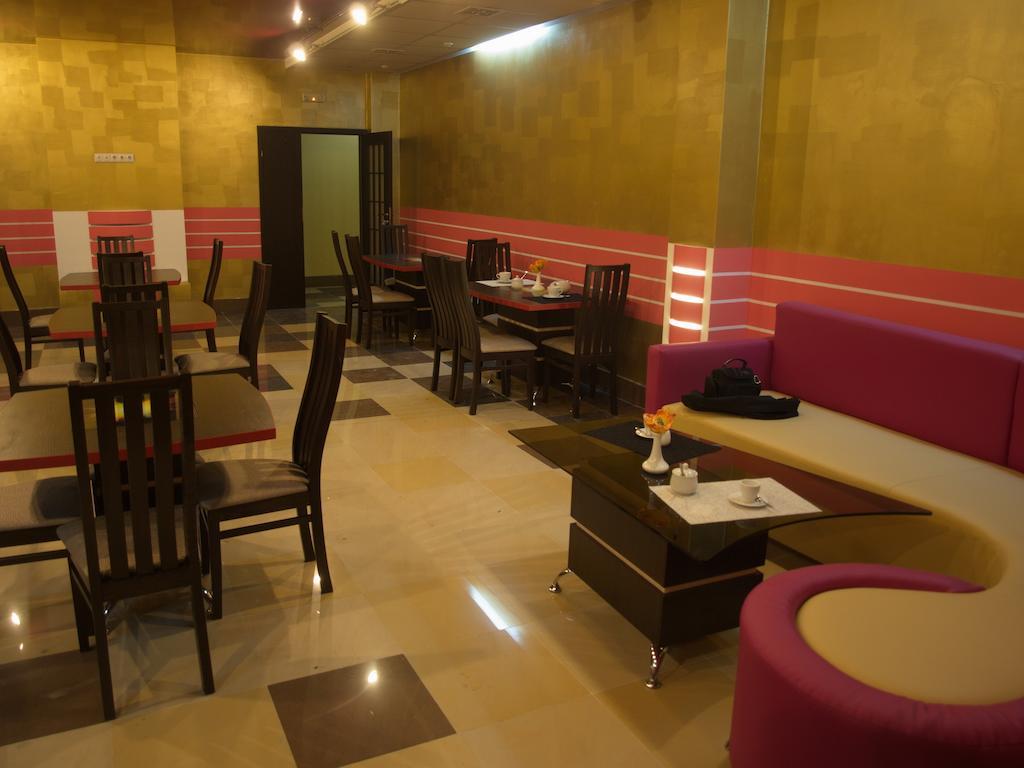 Leon Hotel Lwów Zewnętrze zdjęcie